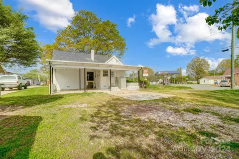 Exterior - 710 Sloop Ave, Kannapolis, NC 28083 photo 4 of 5