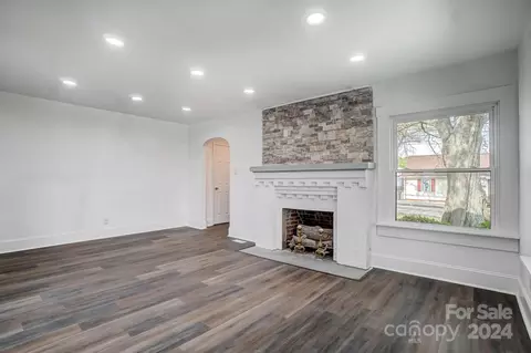 Living - 710 Sloop Ave, Kannapolis, NC 28083 photo 2 of 6