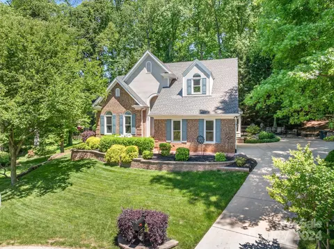 8605 Taybrook Dr, Huntersville, NC 28078