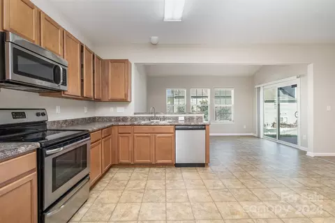 Kitchen - 10936 Tailwater St, Davidson, NC 28036 photo 2 of 3