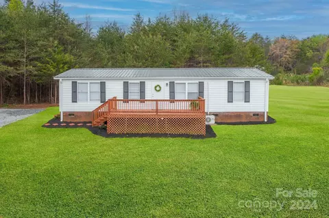 4889 Harmony Hwy, Hamptonville, NC 27020