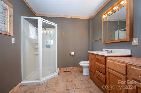 Bath - 120 Sunrise Ln, Bostic, NC 28018 photo 1 of 2