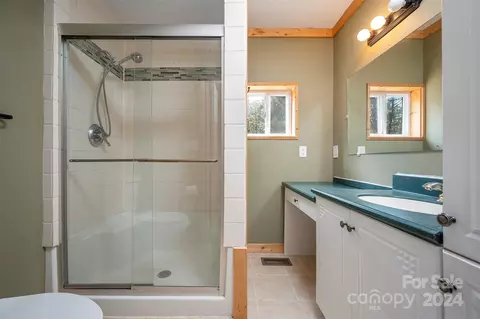 Bath - 120 Sunrise Ln, Bostic, NC 28018 photo 2 of 2