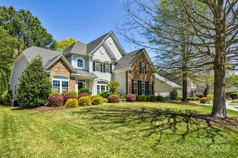 16540 Bryant Meadows Dr, Charlotte, NC 28278