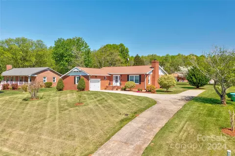 410 W Ormand Ave, Bessemer City, NC 28016