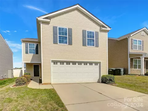 Exterior - 3027 Green Apple Dr, Dallas, NC 28034 photo 1 of 2
