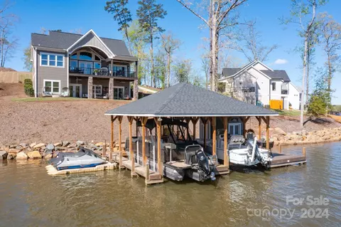 376 Landing Trl, Mount Gilead, NC 27306