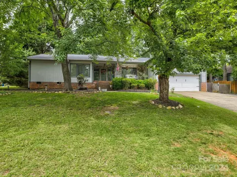 4080 Point Clear Dr, Fort Mill, SC 29708