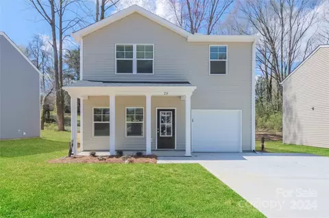 239 Long St, Statesville, NC 28677