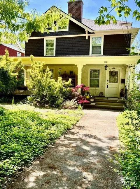 28 N Ann St Asheville NC 28801 Movoto