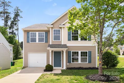 9731 Cayenne Dr, Charlotte, NC 28214