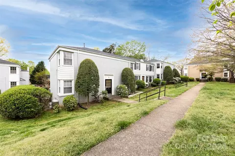 556 Wakefield B Dr #B, Charlotte, NC 28209