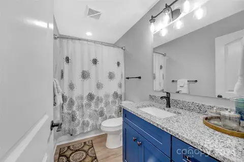 Bath - 4156 Koala Cir, Tega Cay, SC 29708 photo 3 of 4