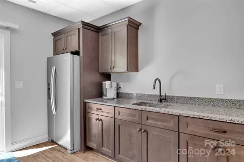 Kitchen - 4156 Koala Cir, Tega Cay, SC 29708 photo 5 of 5