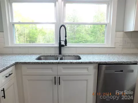 Kitchen - 4560 Cherrystone Rd, Lancaster, SC 29720 photo 4 of 7
