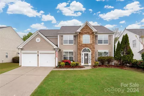 8126 Noland Woods Dr, Charlotte, NC 28277