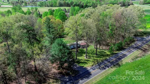 160 Hefner Ln, Taylorsville, NC 28681