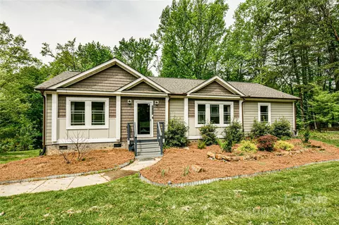 1829 Hart Rd, Charlotte, NC 28214