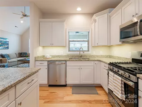 Kitchen - 318 Windstone Dr, Fletcher, NC 28732 photo 2 of 4
