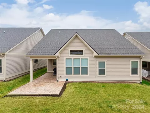 Exterior - 318 Windstone Dr, Fletcher, NC 28732 photo 10 of 12