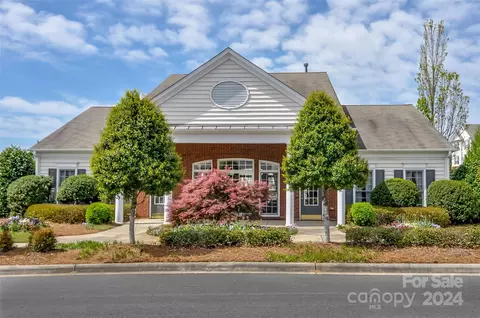 14811 Santa Lucia Dr, Charlotte, NC 28277