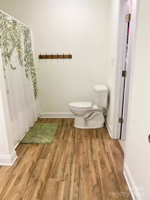 Bath - 1003 Hannah Pl, Monroe, NC 28110 photo 1 of 2