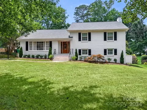 1201 Braeburn Rd, Charlotte, NC 28211
