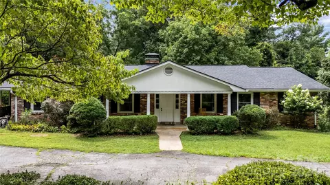 2528 Kanuga Pines Apt 13 Dr # 13, Hendersonville, NC 28739