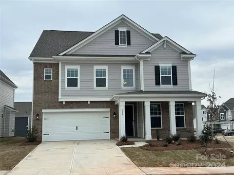 102 Winterberry St, Mooresville, NC 28117
