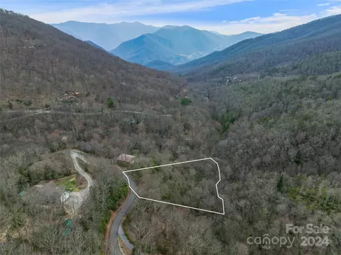 Copper Spur #9 Road APT 9, Maggie Valley, NC 28751