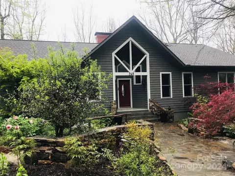 268 Ridge Dr, Saluda, NC 28773