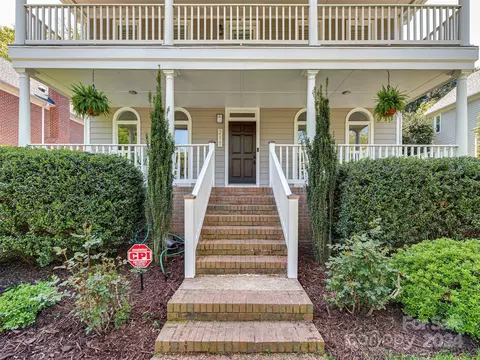 Exterior - 211 Hobbs St, Davidson, NC 28036 photo 3 of 10