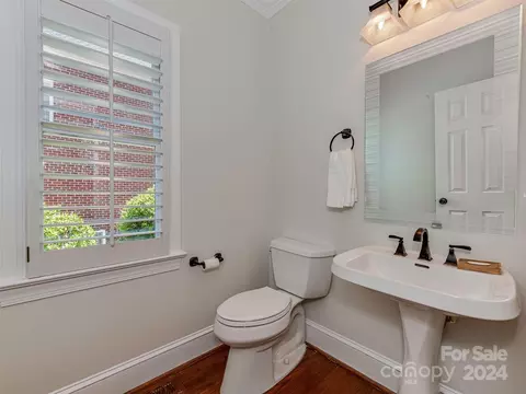 Bath - 211 Hobbs St, Davidson, NC 28036 photo 1 of 5