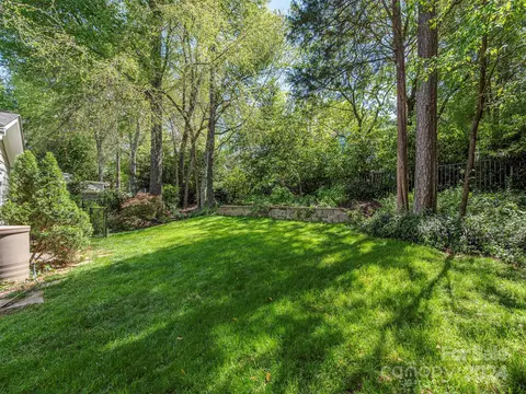 Exterior - 211 Hobbs St, Davidson, NC 28036 photo 8 of 10