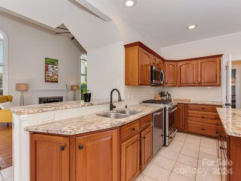 Kitchen - 211 Hobbs St, Davidson, NC 28036 photo 3 of 6