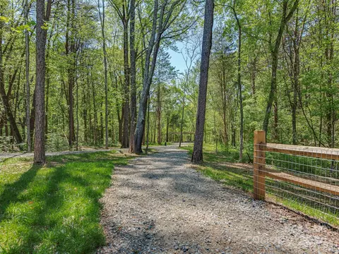 Exterior - 211 Hobbs St, Davidson, NC 28036 photo 10 of 10