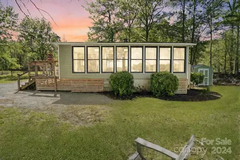 Exterior - 1405 Deer Run Rd, Ridgeway, SC 29130 photo 3 of 18