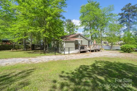 Exterior - 1405 Deer Run Rd, Ridgeway, SC 29130 photo 8 of 18