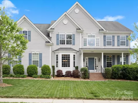1203 Kingsford Ct, Matthews, NC 28104