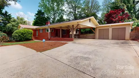 2128 Lanier Ave, Charlotte, NC 28205