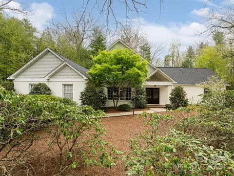 10 Cedarcliff Rd, Asheville, NC 28803
