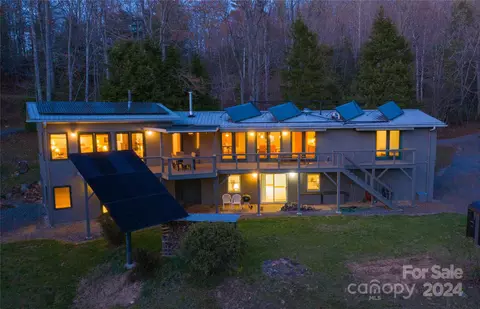 3170 Halls Chapel Rd, Burnsville, NC 28714