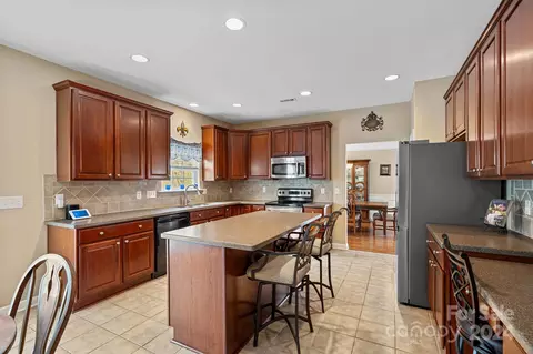 Kitchen - 607 Evening Mist Dr, Fort Mill, SC 29708 photo 1 of 3