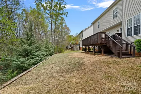 Exterior - 607 Evening Mist Dr, Fort Mill, SC 29708 photo 8 of 9