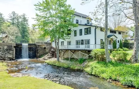 20 Lake Jordan 502 Dr #502, Flat Rock, NC 28731