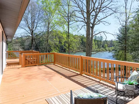 25 Old Heywood Rd, Arden, NC 28704