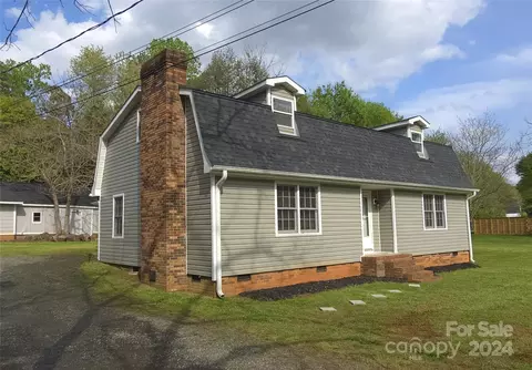 404 Henry St, Belmont, NC 28012