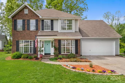 103 Pebble Creek Xing, Fort Mill, SC 29715