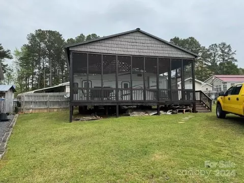 104 Hawkeye Cir, Mount Gilead, NC 27306
