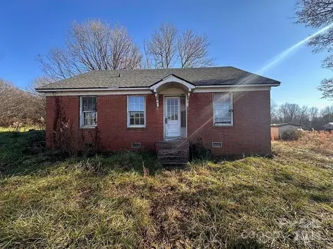 3833 Joe Crouse Rd, Maiden, NC 28650
